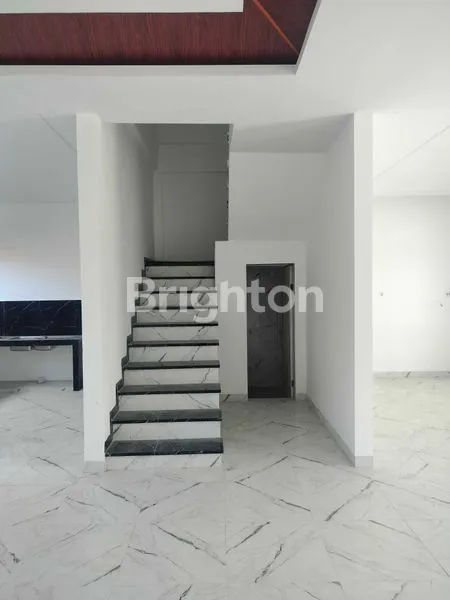 image JUAL RUMAH / VILA BARU KOMP DE VERSAILEES SUITE, 3 TINGKAT DI MARELAN MEDAN (4)