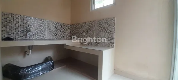 image RUMAH SIAP HUNI SHM DI CLUSTER MAGNOLIA PAMOYANAN DENGAN TAMAN & CARPORT (3)