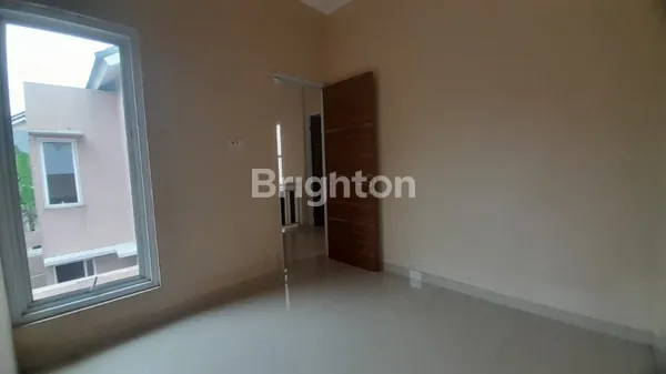 image RUMAH SIAP HUNI SHM DI CLUSTER MAGNOLIA PAMOYANAN DENGAN TAMAN & CARPORT (5)