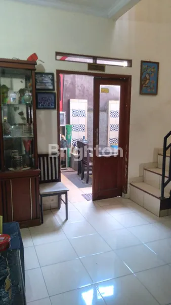 image RUMAH SIAP HUNI 2 LANTAI STRATEGIS DI CIJERAH BANDUNG (3)