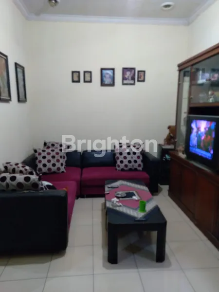 image RUMAH SIAP HUNI 2 LANTAI STRATEGIS DI CIJERAH BANDUNG (7)