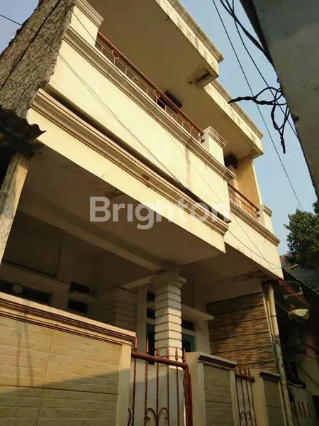 image RUMAH DEKAT BINUS DALAM GANG JAKARTA BARAT (1)