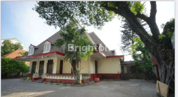 image RUMAH KOLONIAL POTENSIAL USAHA AREA DARMO SURABAYA (1)