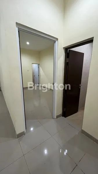 image RUMAH FULL RENOV SIAP HUNI REGENCY MELATI MAS  LEBAR 8 HARGA 1,5M AN (4)