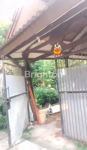 image RUMAH DI JUAL DALAM KOMPLEK PERUMAHAN PERLU RENOVASI (1)