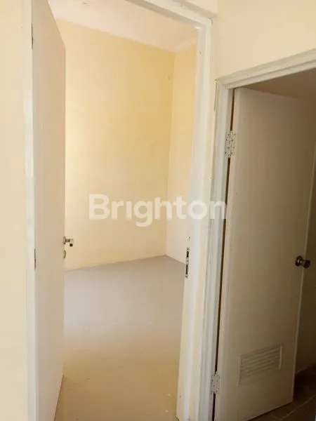 image RUMAH 2 LANTAI SIAP HUNI DI GREEN LAKE NATURAL LIVING (5)