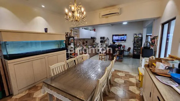 image RUMAH MEWAH 2 LANTAI DI JGC - 217M2, 4+1 KT, SEMI FURNISHED (5)