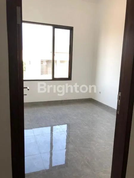 image RUMAH DI JUALDI BSD (5)