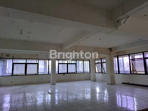 image RUKO 3 SETENGAH LANTAI DI PERTOKOAN RMI NGAGEL JAYA (1)