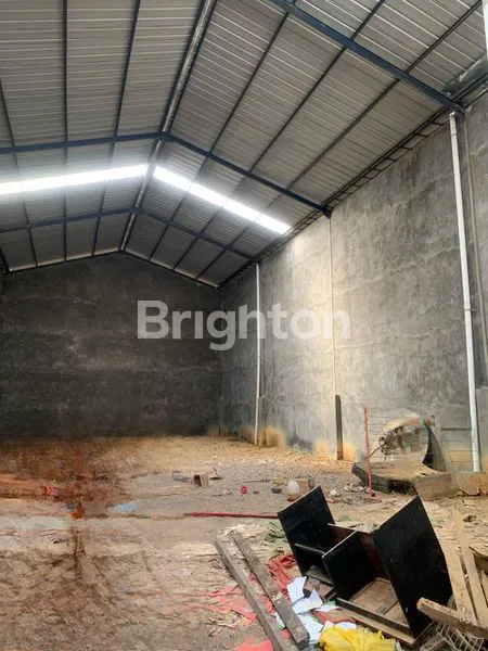 image GUDANG STRATEGIS MANGKUPALAS DEKAT GERBANG TOL SAMARINDA (2)