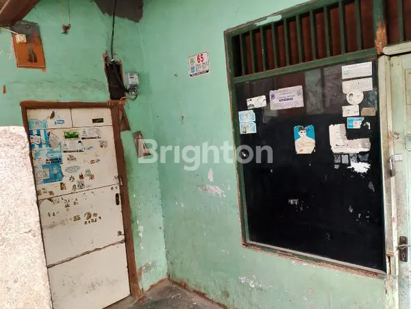 image RUMAH KONTRAKAN 5 PINTU (4)