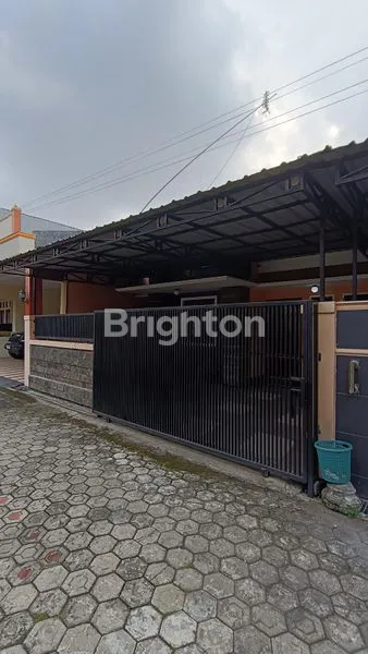 image RUMAH SIAP HUNI FULL KANOPI DI GRAHA YASMINE 2 JOMBANG (1)