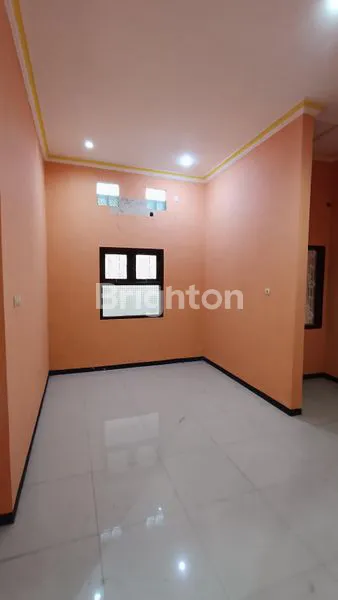 image RUMAH SIAP HUNI FULL KANOPI DI GRAHA YASMINE 2 JOMBANG (2)