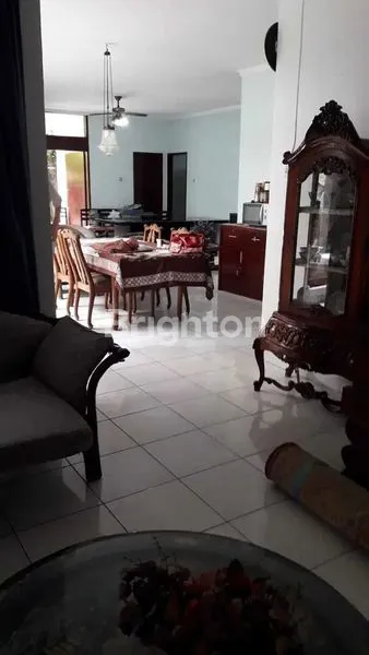 image RUMAH ASRI DI KEMANG, JAKARTA SELATAN (3)