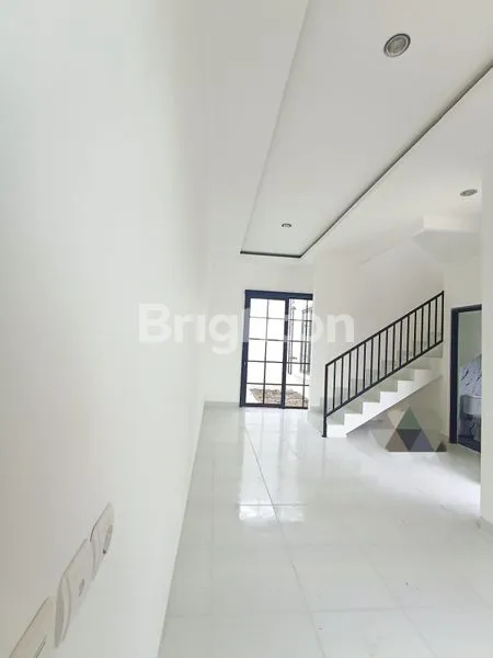 image RUMAH MINIMALIS DESIGN AMERICAN CLASSIC DENGAN HARGA EKONOMIS DI LOKASI STRATEGIS (2)