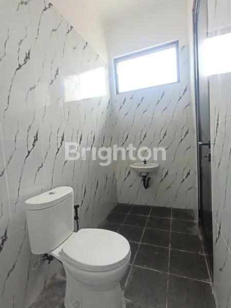 image RUMAH MINIMALIS DESIGN AMERICAN CLASSIC DENGAN HARGA EKONOMIS DI LOKASI STRATEGIS (7)