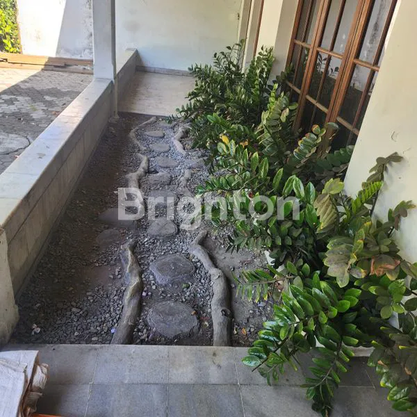 image RUMAH DISEWAKAN COCOK UNTUK USAHA DAERAH JALAN DIPONEGORO SURABAYA (2)