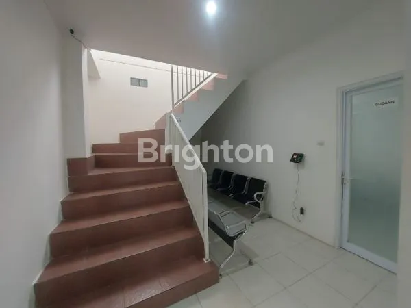 image RUKO 2 LANTAI DILOKASI SANGAT STRATEGIS DI BYPASS NGURAH RAI JIMBARAN BALI (6)