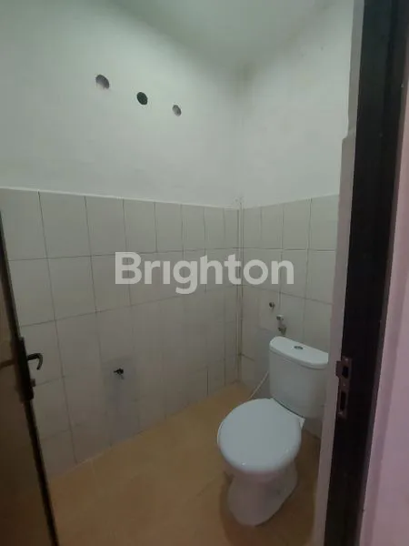 image RUKO 2 LANTAI DILOKASI SANGAT STRATEGIS DI BYPASS NGURAH RAI JIMBARAN BALI (7)