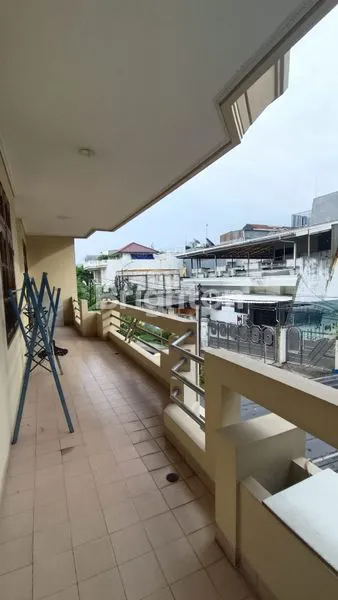 image RUMAH DALAM KOMPLEK DI JELAMBAR (8)