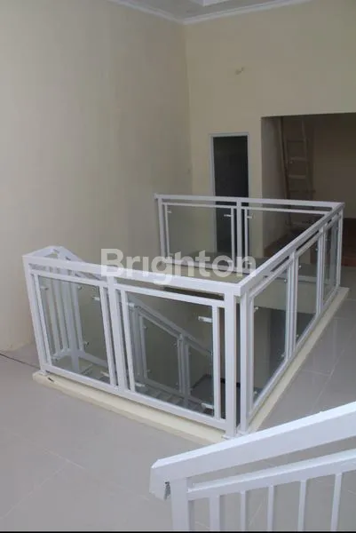 image RUMAH 2 LANTAI PEPELEGI WARU (4)