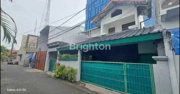 image RUMAH LAMA LAYAK HUNI  KEBON JERUK JAKARTA BARAT (6)