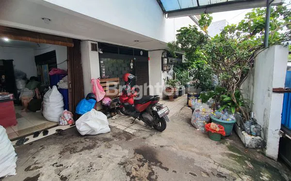 image DIJUAL MURAH RUMAH TINGGAL DI JAKARTA PUSAT (2)