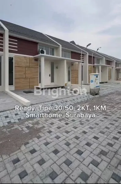 RUMAH DI SEBELAH UPN VETERAN  DI GUNUNG ANYAR, RUNGKUT SURABAYA