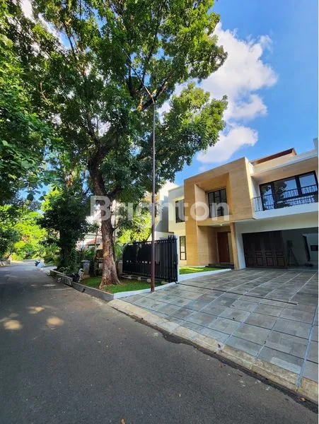 RUMAH MEWAH DAN BARU POOL DI PONDOK INDAH JAKARTA SELATAN