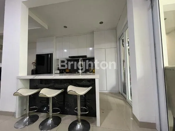 image RUMAH CANTIK 2 LANTAI, HADAP SELATAN, BEBAS BANJIR (5)