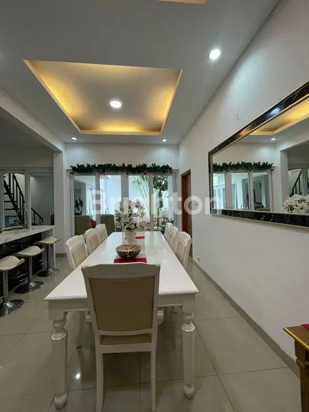 image RUMAH CANTIK 2 LANTAI, HADAP SELATAN, BEBAS BANJIR (4)