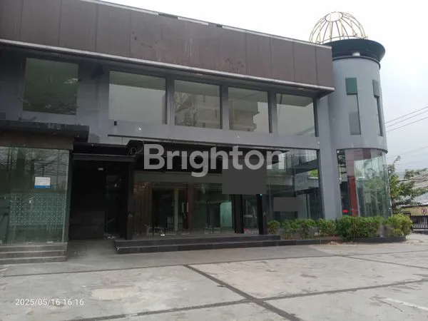 image GEDUNG PANDANARAN PUSAT KOTA SEMARANG (2)