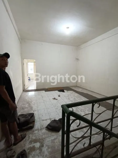 image RUKO PENGAMPON SQUARE SIAP PAKAI COCOK UNTUK SEGALA USAHA (4)