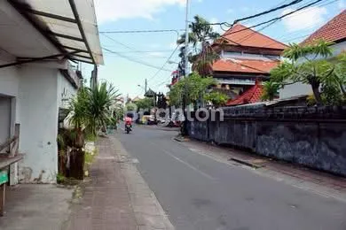 image TANAH 450M² BONUS VILLA 2 LANTAI DI NUSA DUA (1)