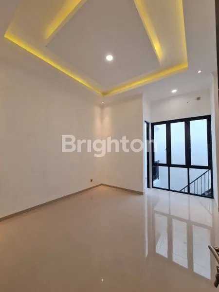 image RUMAH DARMO PERMAI TIMUR (3)