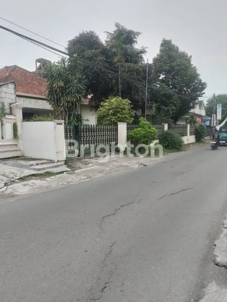 image RUMAH 5+1 KT DI LOKASI STRATEGIS YOGYAKARTA, POTENSI USAHA BESAR – 9M HARGA NEGO (5)