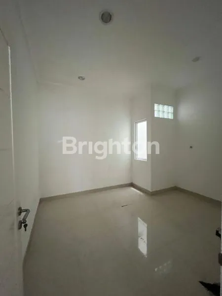 image RUMAH JELAMBAR 4X15 SIAP HUNI (4)