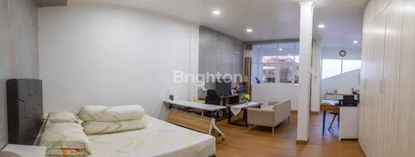 image RUMAH BESAR 2 LANTAI SIAP HUNI DI PERUMAHAN BALIKPAPAN BARU (3)