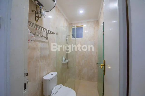 image RUMAH BESAR 2 LANTAI SIAP HUNI DI PERUMAHAN BALIKPAPAN BARU (5)