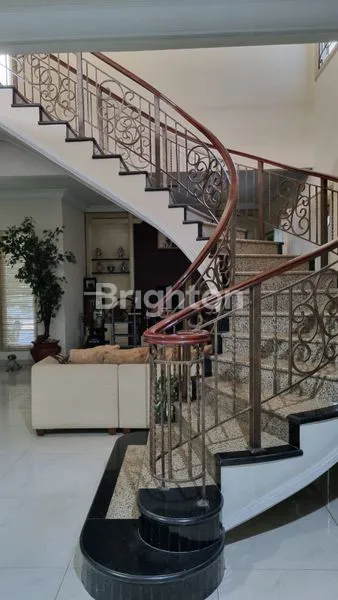 image RUMAH REGENCY 21 MEWAH STRATEGIS SURABAYA TIMUR (8)