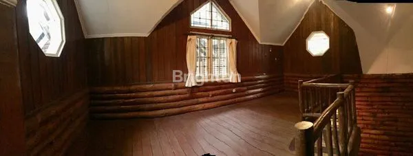 image RUMAH VILLA KAYU ANTI GALAU DI KOTA BUNGA PUNCAK (7)