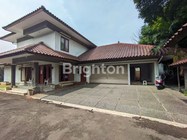 DIJUAL RUMAH LUAS AREA  CILANDAK