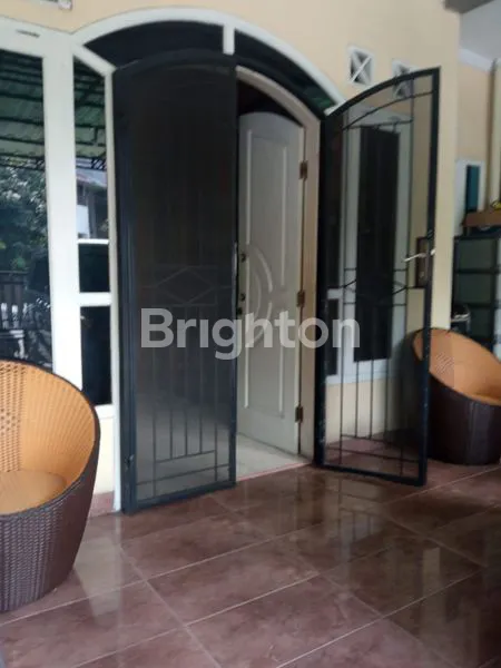 image DIJUAL CEPAT RUMAH TAMAN ROYAL 1 (2)