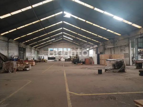 EX PABRIK FURNITUR KABUPATEN PASURUAN REJOSO  JAWA TIMUR