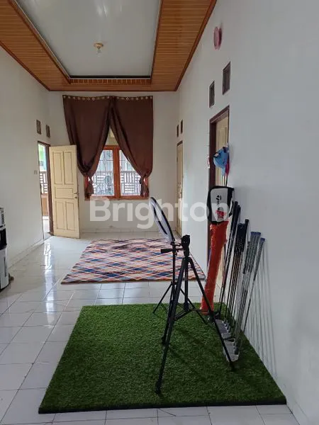 image RUMAH MEWAH STRATEGIS DI PUSAT KOTA DEPOK (8)