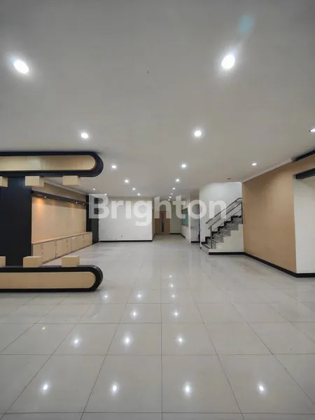 image RUKO KEDUNGDORO PUSAT KOTA SURABAYA, LOKASI STRATEGIS, BAGUS DAN TERAWAT (6)