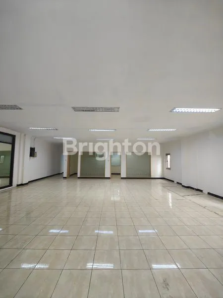 image RUKO KEDUNGDORO PUSAT KOTA SURABAYA, LOKASI STRATEGIS, BAGUS DAN TERAWAT (7)