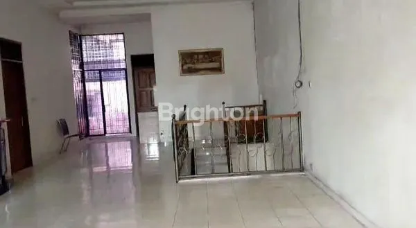 image DI JUAL / DI SEWA RUMAH 2 LANTAI SIAP HUNI DI PERMATA BUANA - JAKARTA BARAT (3)