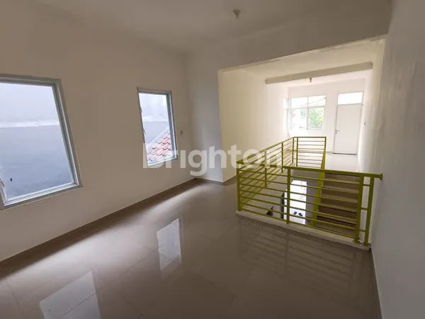 image RUMAH SIAP HUNI DENGAN SUASANA ASRI DA KN NYAMAN DI CLUSTER UDAYANA SENTUL CITY BOGOR  (4)