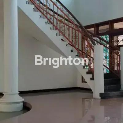 image RUMAH MEGAH DI TROSOBO UTAMA (7)